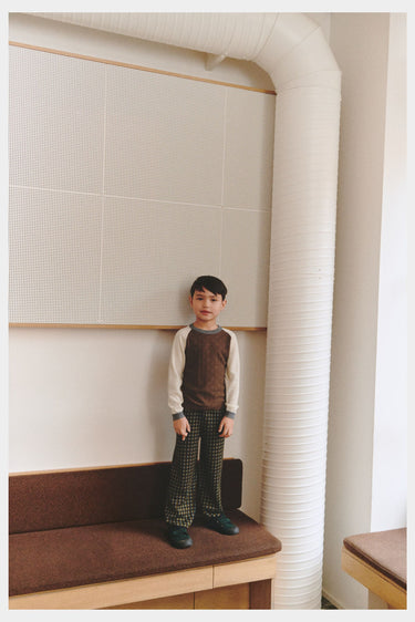 Translation missing: en.Child wearing FUB Pants in dark navy